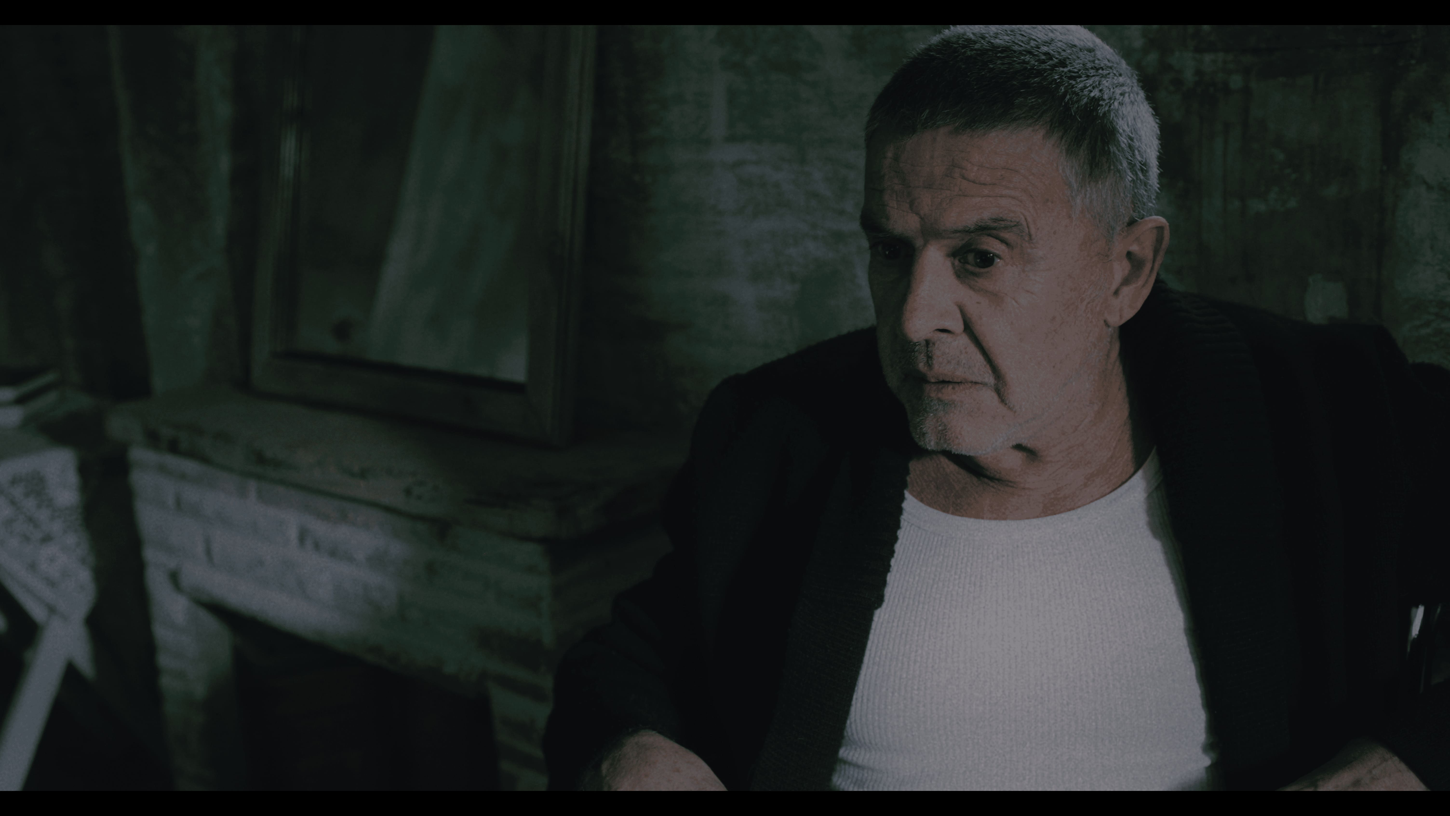 Mas alla de los espejos - Scene 1